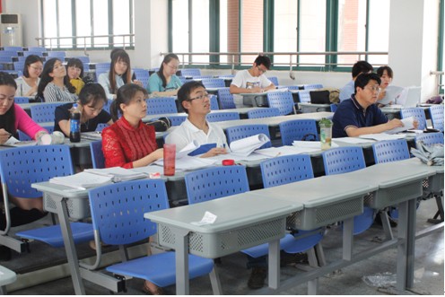 答辩提问现场