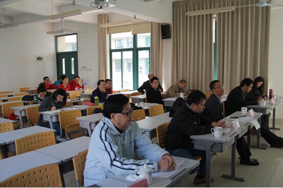 述职大会现场